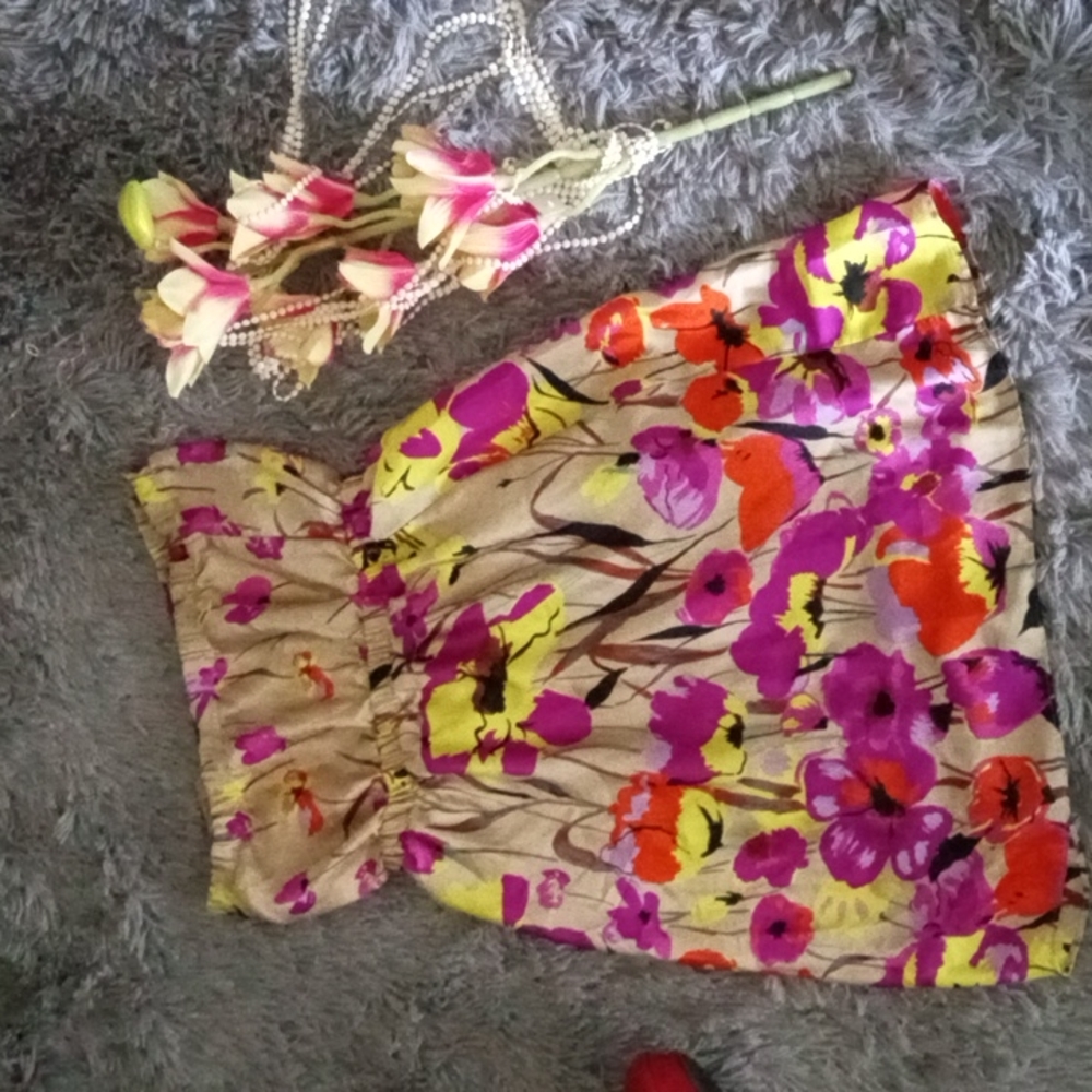 Beautiful Rich silk spring brightly colored strapless mini dress